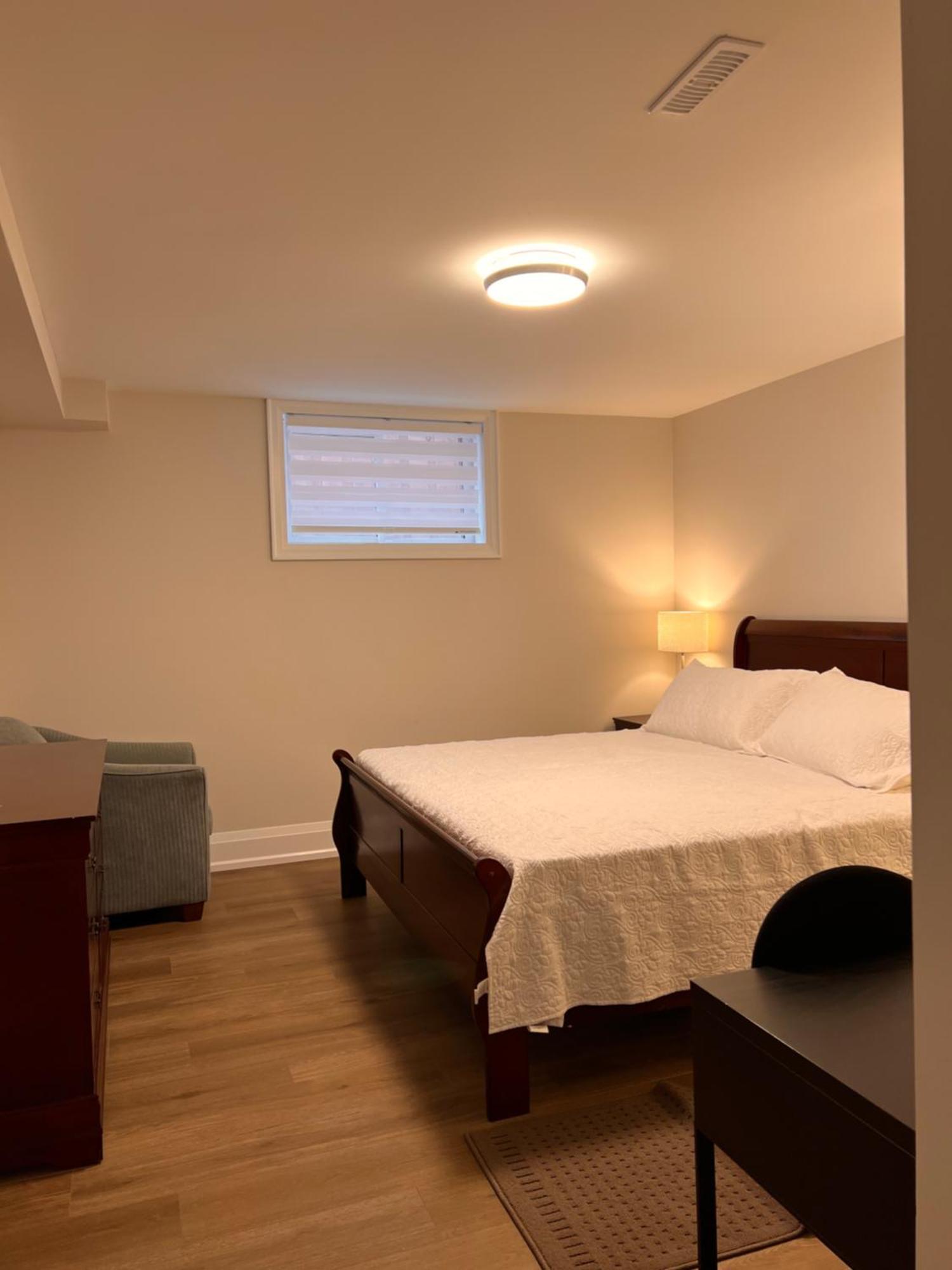 2 Bedroom 1 Parking Basement Unit Richmond Hill Εξωτερικό φωτογραφία